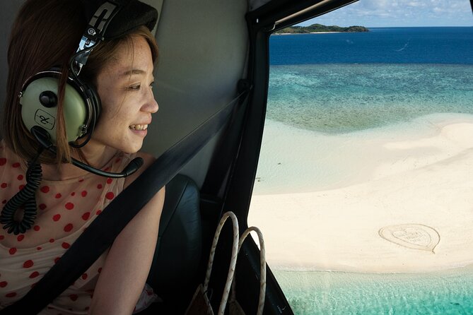 25 minutes Mamanuca Island Tour - Cloud 9, Fiji’s floating stop in the sea