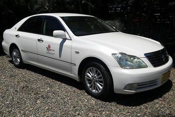 CFC APPROVED Roundtrip Transfer - Nadi Airport to Radisson Blu Resort, Denarau - What the driver adds to a basic transfer