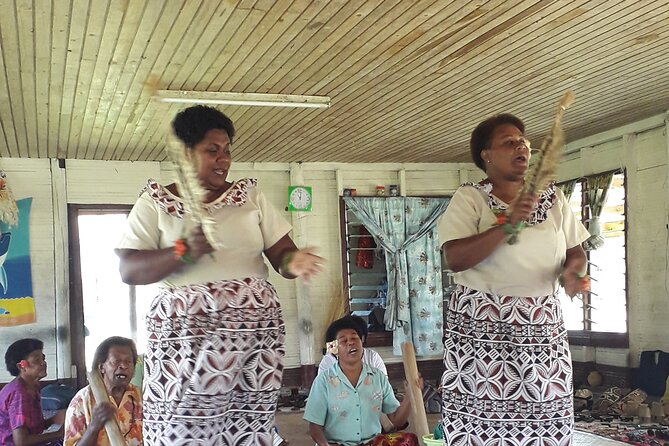 Coral Coast Sightseeing & Pottery Village Tour - From Nadi to Fiji’s Salad Bowl