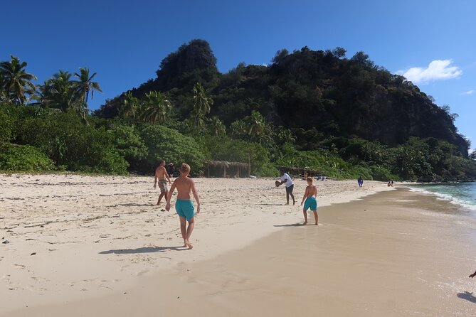 Cruisin Fiji: Authentic Fijian Day Cruise – Best Day in Fiji - Monuriki: the longest stop and the movie connection