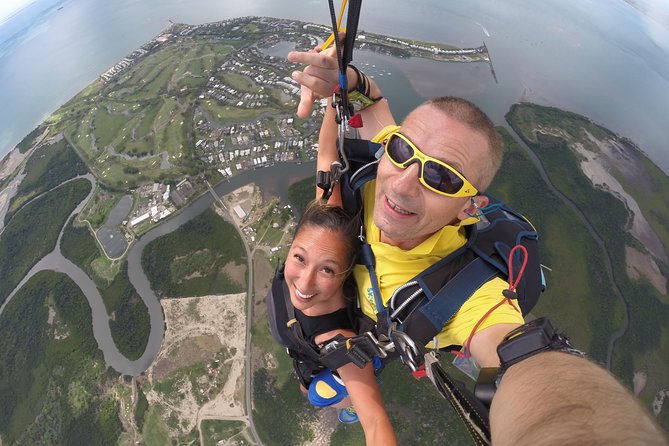 Extreme 12000ft Tandem Jump (45 seconds free fall) - The real cost: $611 before camera extras