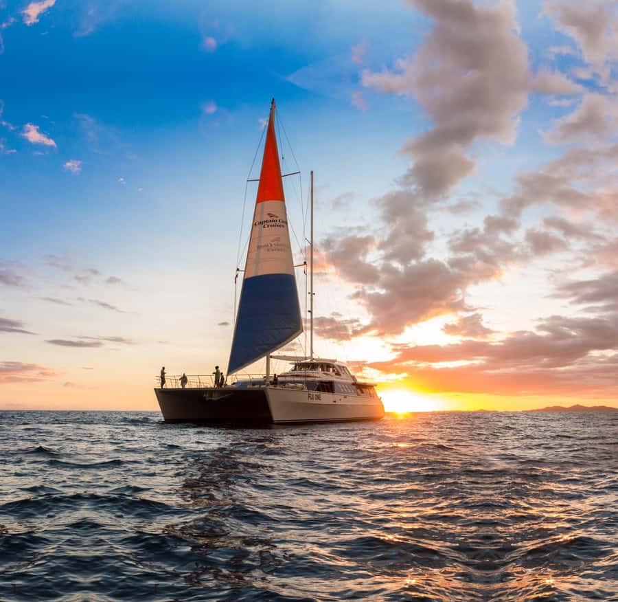 Fiji: Captain Cook Cruises Sunset Dinner Cruise - What makes this cruise worth your evening