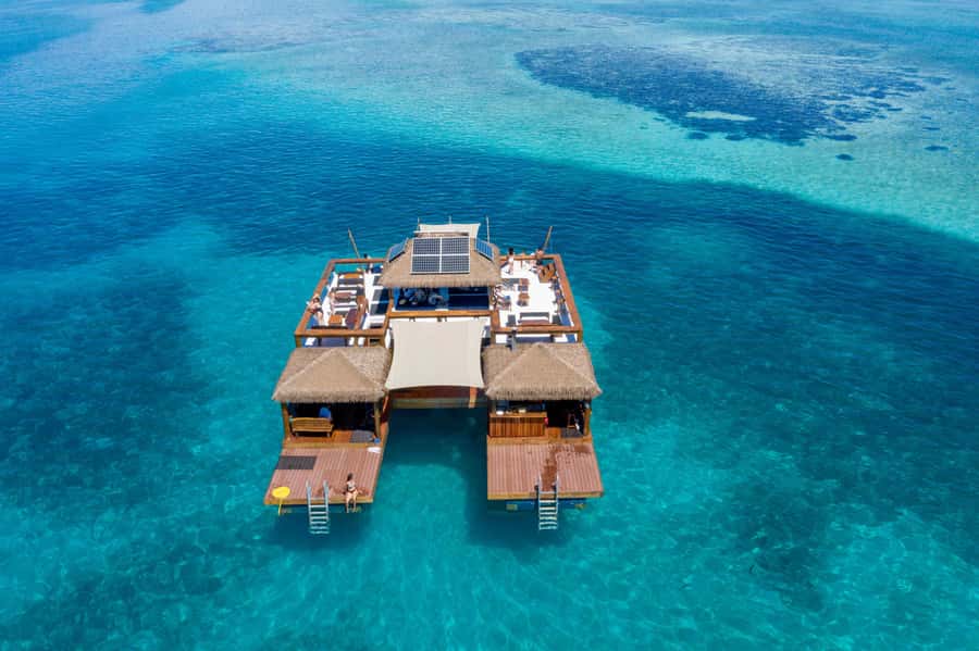 Fiji: Cloud 9 Floating Bar and Pizzeria Day Trip - Key points to know before you book