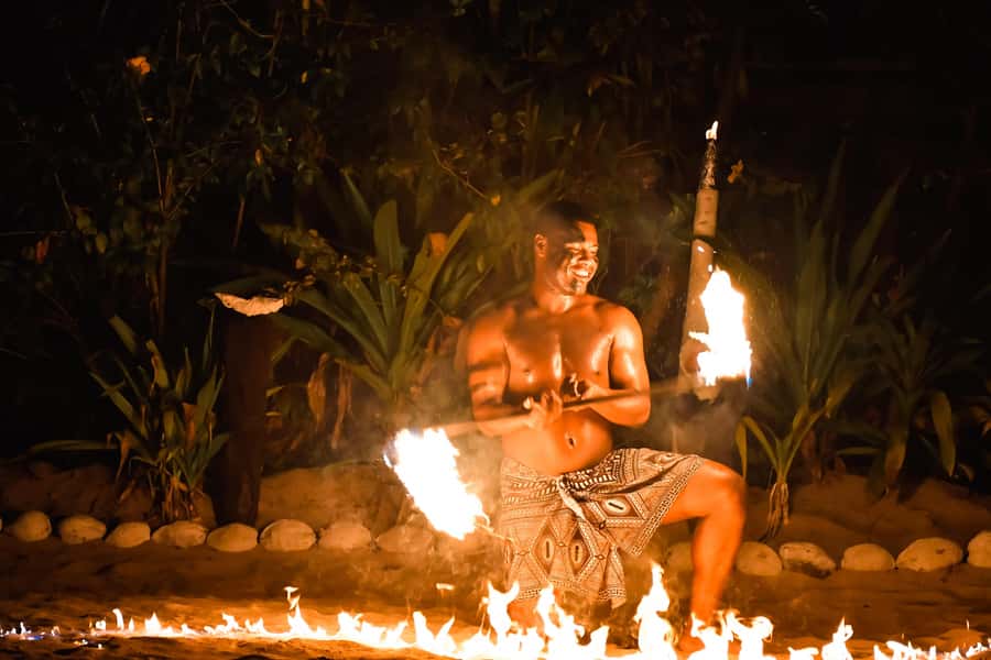 Fiji: Sunset Cruise with Dinner and Fire Show - Arriving at Likuri Island