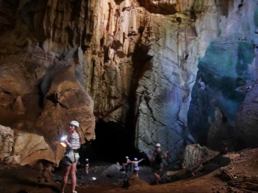 Fiji: Zipline Adventure and Cave Exploration - Lunch, local culture, and the human side of the tour