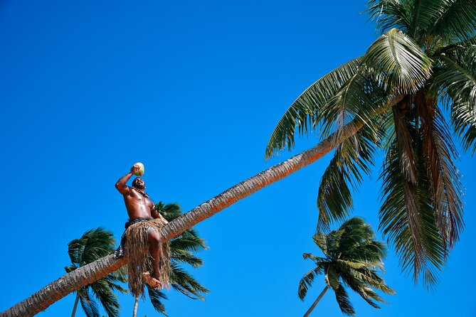 Full Day Cultural Island Tour with Lunch & Cruise - A warm welcome from the Robinson Crusoe Island crew