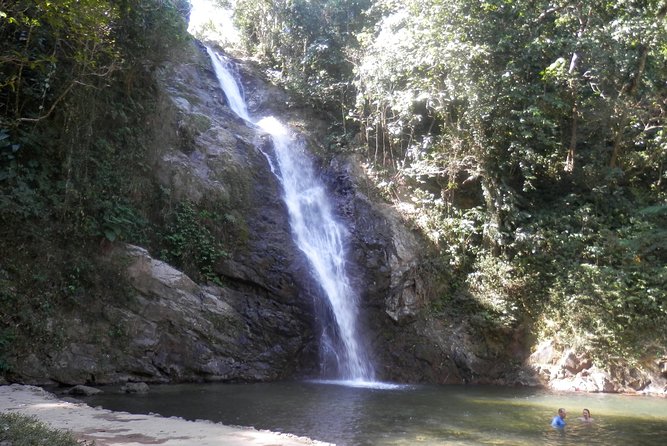 iconic waterfall tour - Natadola Beach leaves room for your own plans