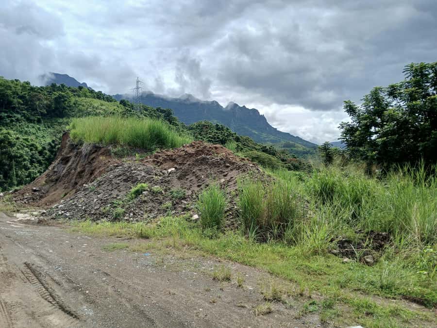 NADI: Nalesutale Village Half Day Tour - A cool swim beneath the falls