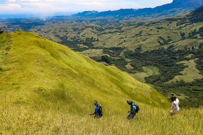 Nadi Sightseeing Including Viseisei Lookout, Village Tour, Garden & Temple Tour - How the guides can change the whole day