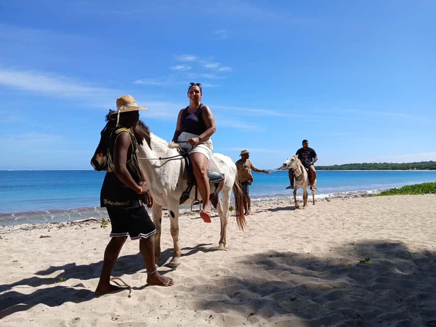 Natadola Beach Tour With Tifajek Mud Pool & Hotspring - Natadola Beach gives the tour its star turn