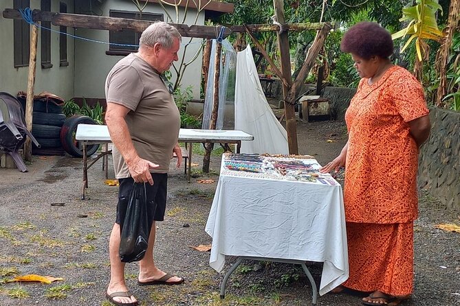 Private Tour :Best of Nadi - Walking through the Garden of the Sleeping Giant