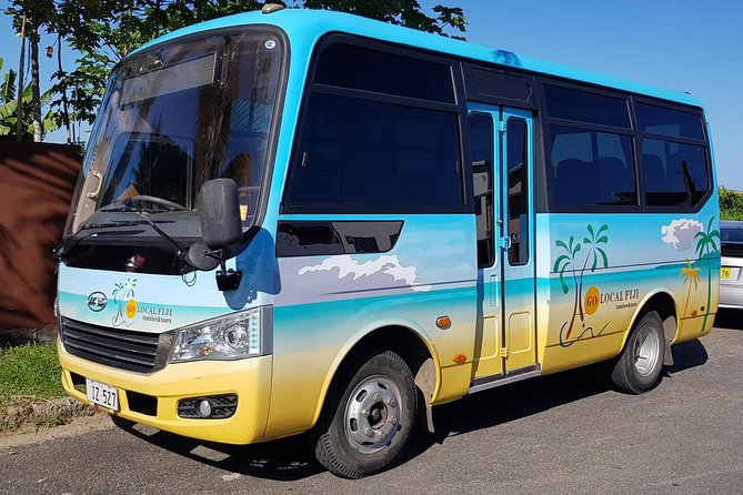 Private Transfer: Nadi Airport to Coral Coast - 1 to 4 Seat Vehicle - Finding your driver after customs