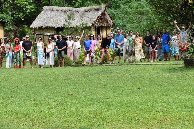 River Tubing Fiji / Suva Shore Excursion Cruise Ship Passengers - Riverside lunch with local flavors
