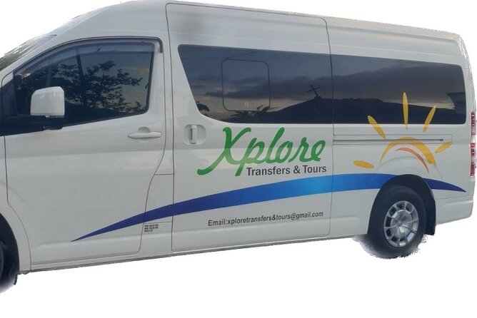Round Trip Transfer-Nadi Airport to Denarau Island Resorts - Wi-Fi, air conditioning, and the small comforts
