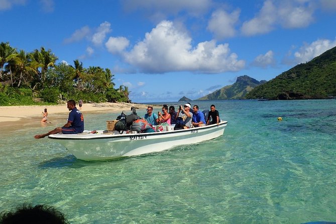 Ultimate Encounter Snorkel with Sharks in Fiji - How much snorkeling time will you get?