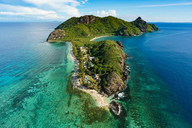 Ultimate Encounter Snorkel with Sharks in Fiji - Photo and video packages